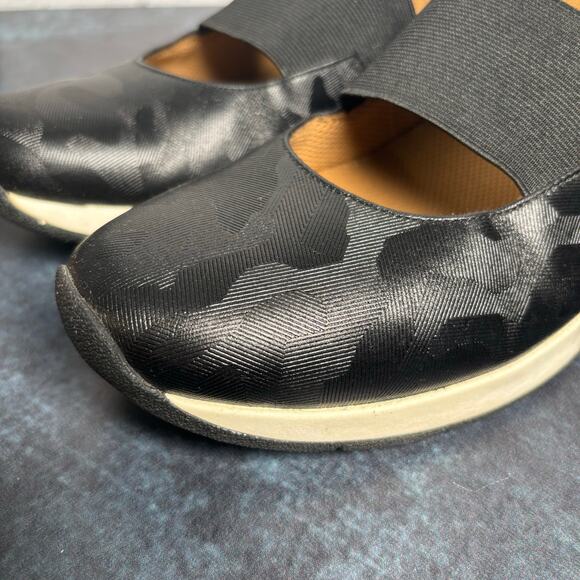 Vionic Women's Cosmic Cadee Mary Jane Walking Shoe Slip On Black Camo Size 7.5 - Picture 6 of 9